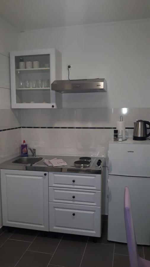 Apartmani Skalinada Марина Экстерьер фото