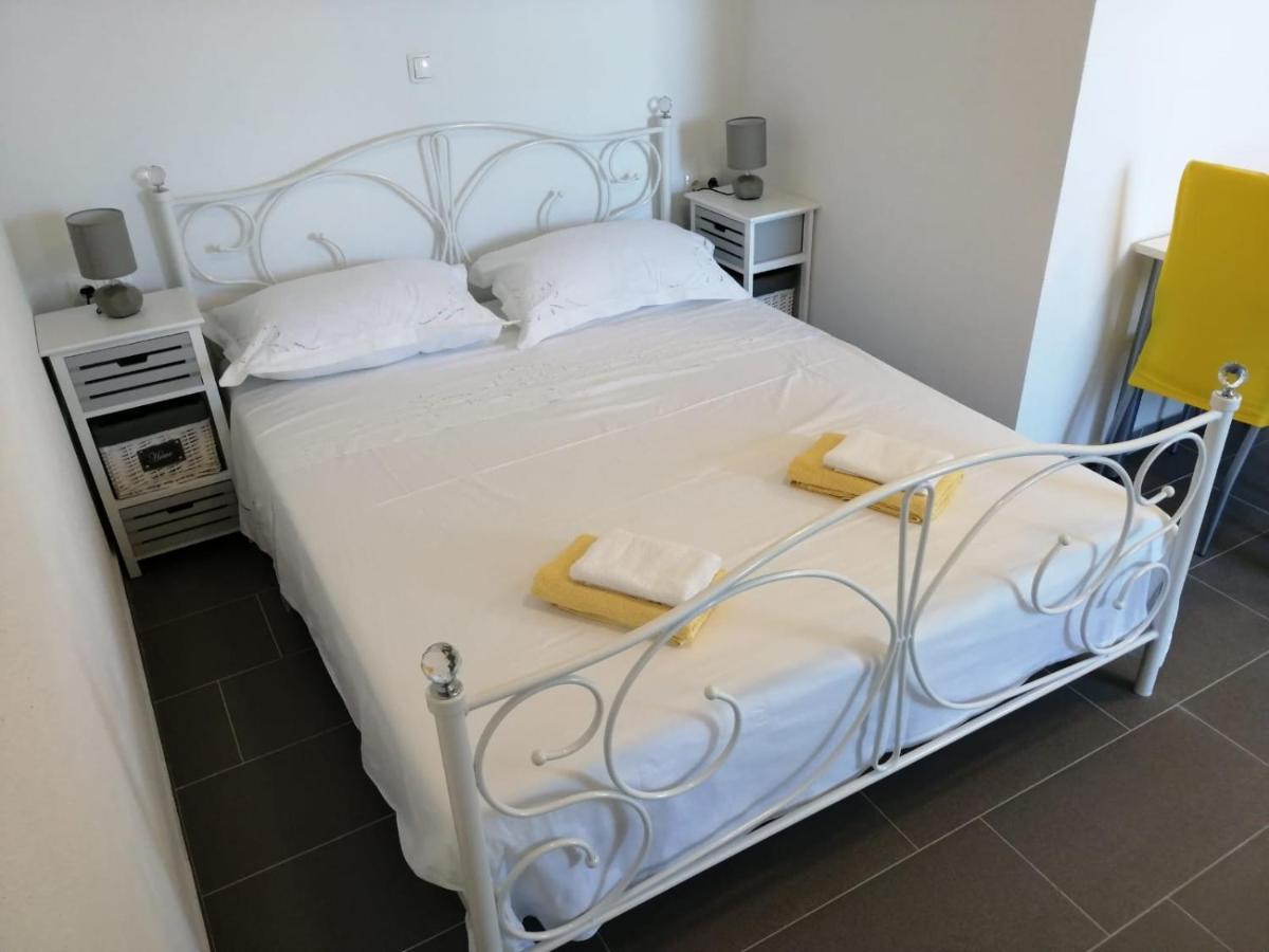 Apartmani Skalinada Марина Экстерьер фото